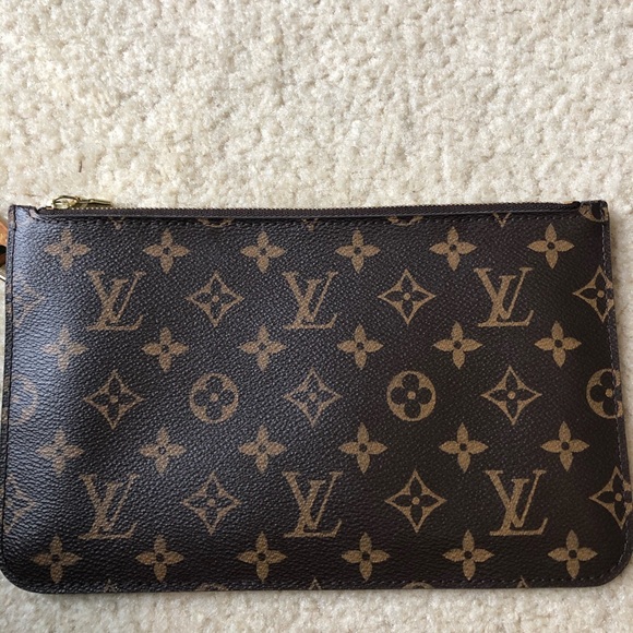 Louis Vuitton Monogram Brown Clutch - Picture 1 of 8
